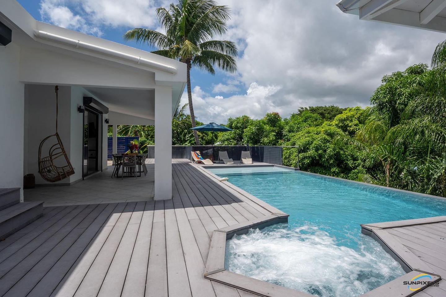 Villa Palm Diamond Jacuzzi & Piscine Prives เลอ ดีอามงต์ ภายนอก รูปภาพ